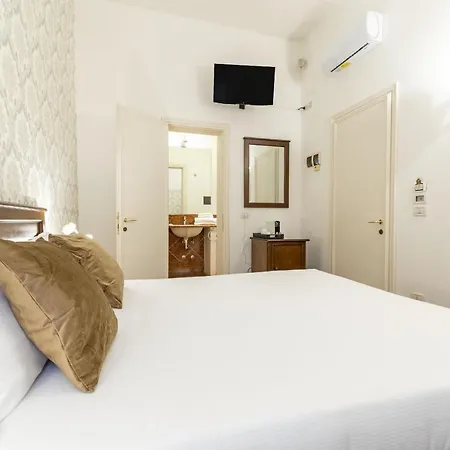 Residenza Centopietre - Dorsoduro By Wonderful Italy Venice Exterior photo