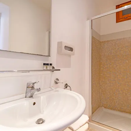 Residenza Centopietre - Dorsoduro By Wonderful Italy Venice Exterior photo